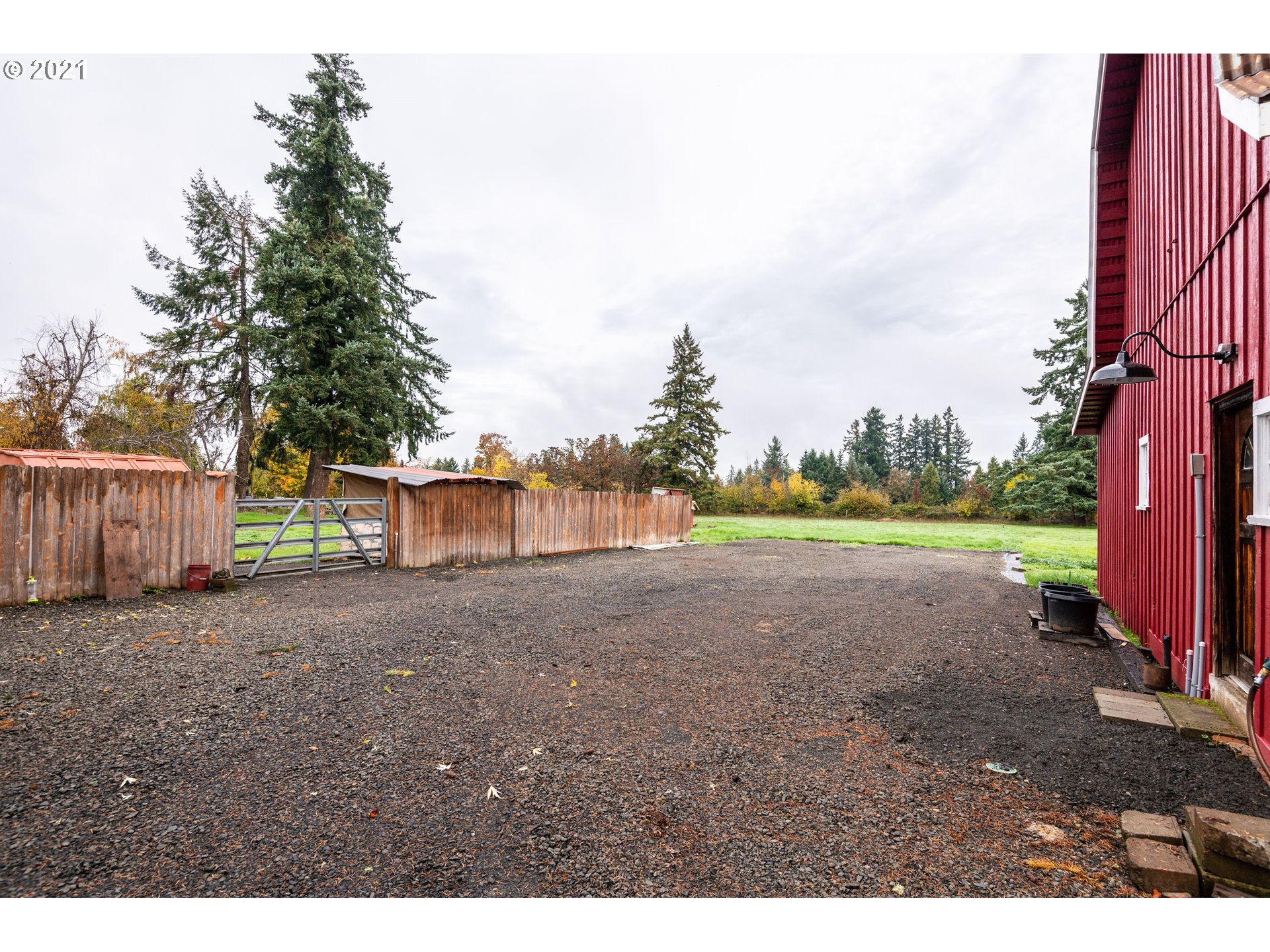 84832 Edenvale Road Pleasant Hill, OR 97455 - Photo 17 of 32 a view of a out door space