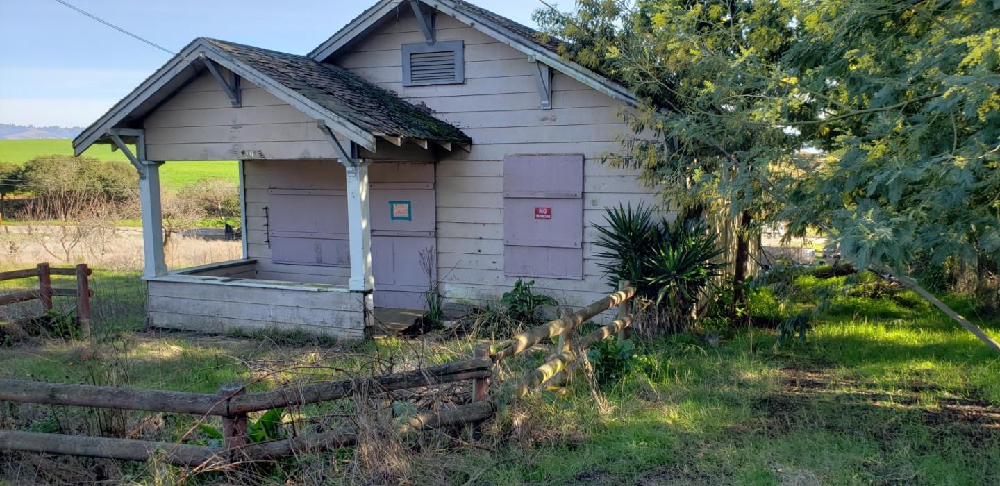 29 Rancho Road Watsonville, CA 95076 - Photo 1 of 6 Gallery Image 1