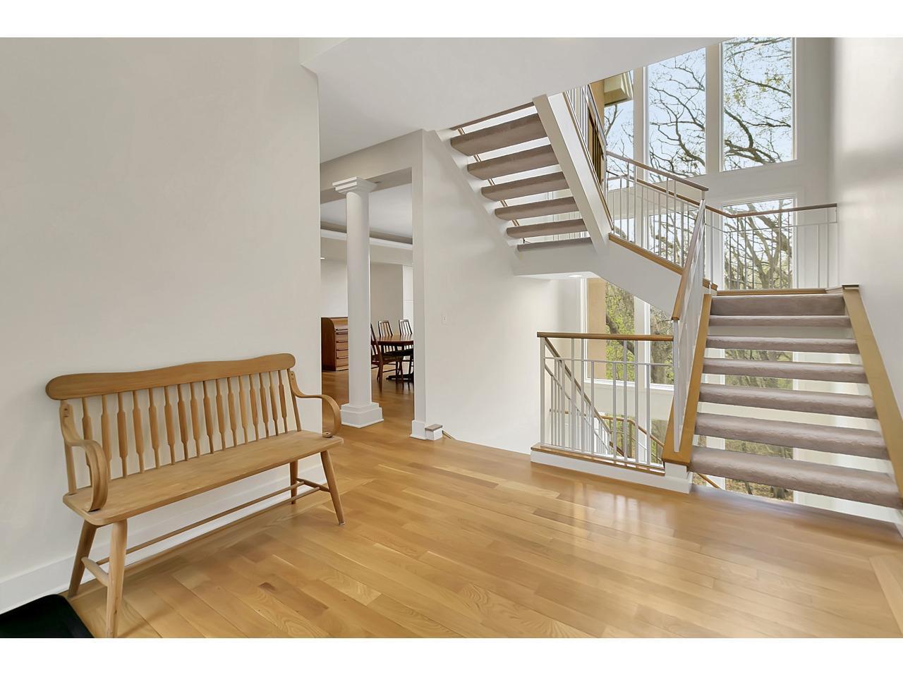 5429 Vining Point Road Minnetonka, MN 55345 - Photo 8 of 51