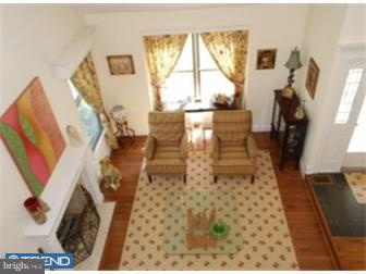 214 Springhouse Pond Wayne, PA 19087 - Photo 8 of 12 Gallery Image 8