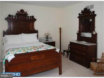 214 Springhouse Pond Wayne, PA 19087 - Photo 10 of 12 Gallery Image 10