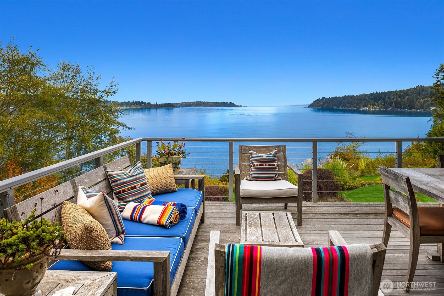 12020 Southwest Cedarhurst Road Vashon, WA 98070 - Photo 15 of 40 Gallery Image 15
