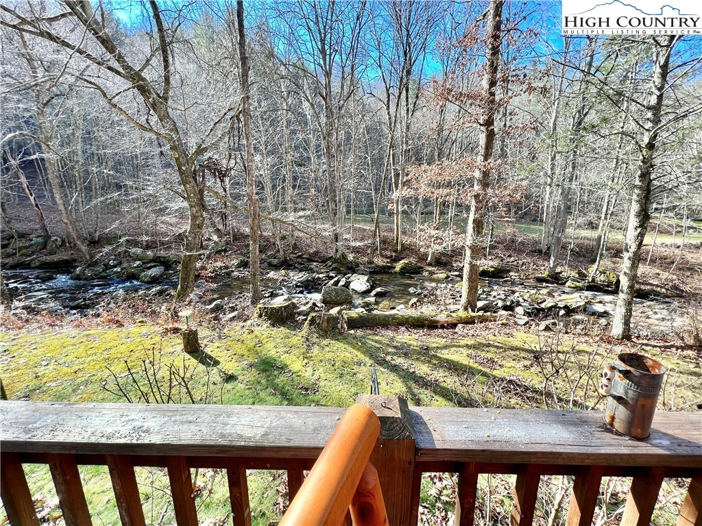 466 Perry Presnell Road Banner Elk, NC 28604 - Photo 11 of 33 Gallery Image 11