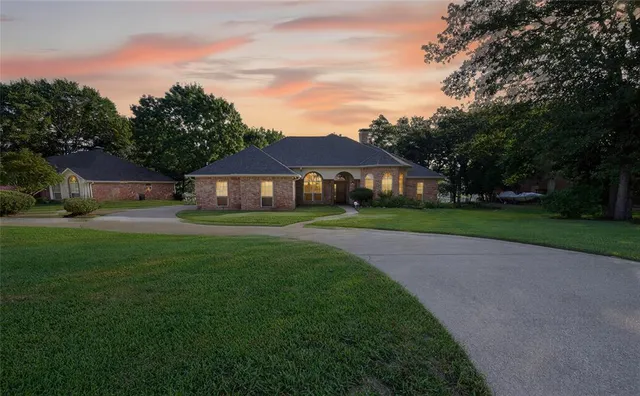 $1,100,000 | 6398 Dorsey Drive, Athens, TX 75752