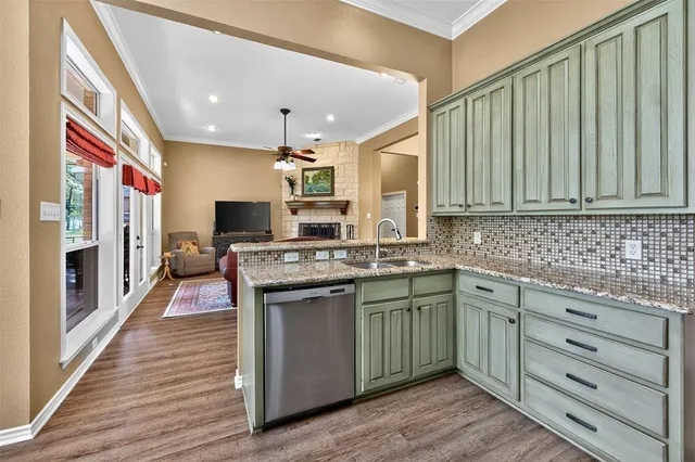 $1,100,000 | 6398 Dorsey Drive, Athens, TX 75752