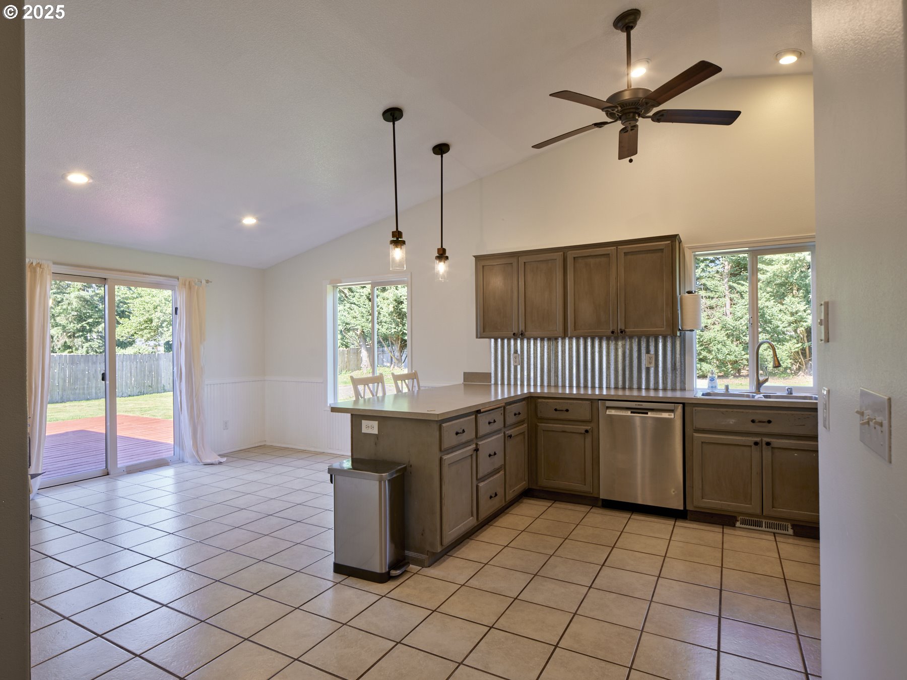 503 East Yacolt Road Yacolt, WA 98675 - Photo 5 of 36 Gallery Image 5