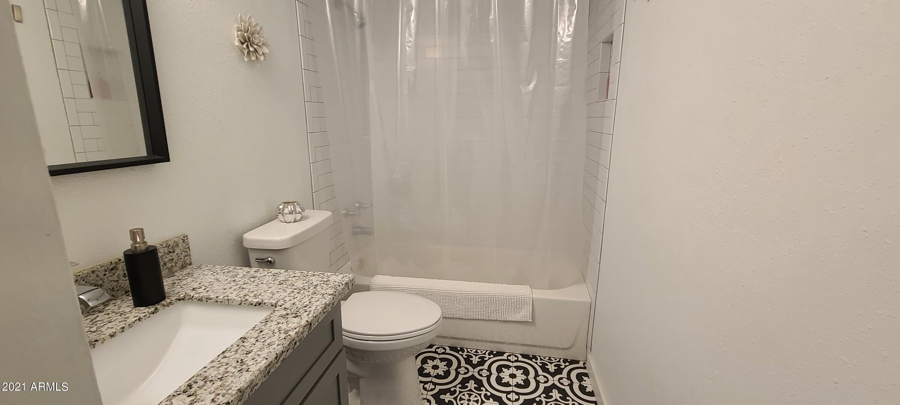 1320 East Bethany Home Road, Unit 62 Phoenix, AZ 85014 - Photo 10 of 22 Photo #10