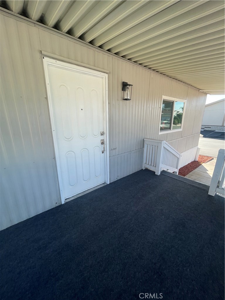 1155 South Riverside Drive, Unit 7 Rialto, CA 99237 - Photo 4 of 38