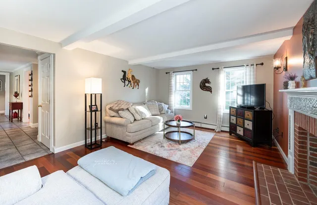 $699,900 | 27 Arabian Way, Chester, NH 03036