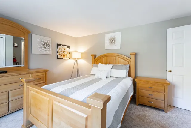 $699,900 | 27 Arabian Way, Chester, NH 03036