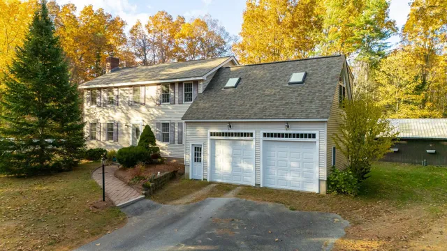 $699,900 | 27 Arabian Way, Chester, NH 03036