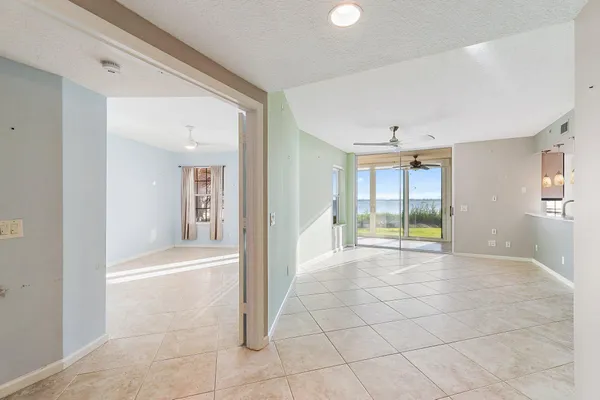 $629,900 | 5800 Northeast Island Cove Way, Unit 2107, Stuart, FL 34996