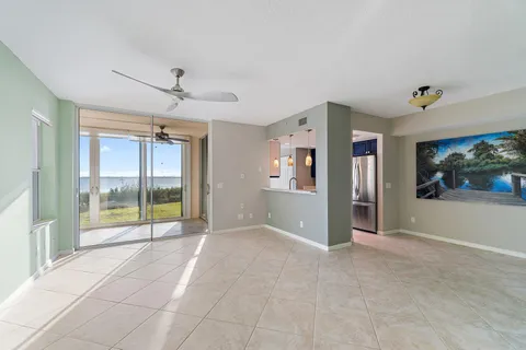 $629,900 | 5800 Northeast Island Cove Way, Unit 2107, Stuart, FL 34996