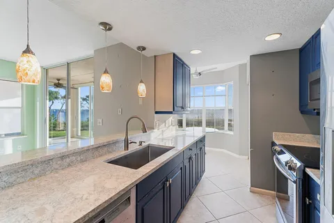 $629,900 | 5800 Northeast Island Cove Way, Unit 2107, Stuart, FL 34996