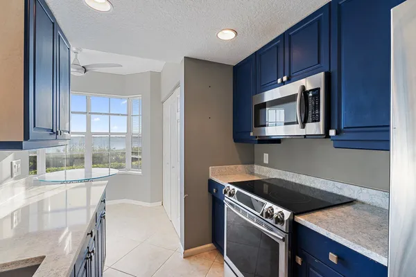 $629,900 | 5800 Northeast Island Cove Way, Unit 2107, Stuart, FL 34996