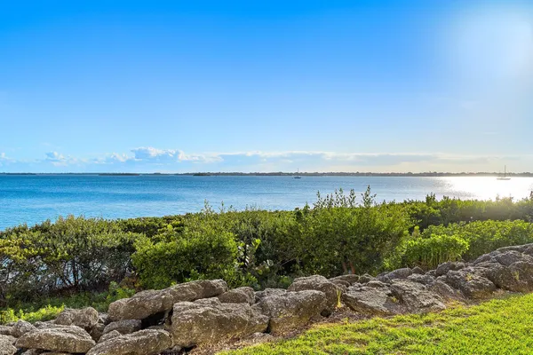 $629,900 | 5800 Northeast Island Cove Way, Unit 2107, Stuart, FL 34996