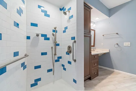 $629,900 | 5800 Northeast Island Cove Way, Unit 2107, Stuart, FL 34996