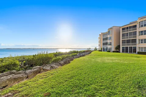 $629,900 | 5800 Northeast Island Cove Way, Unit 2107, Stuart, FL 34996