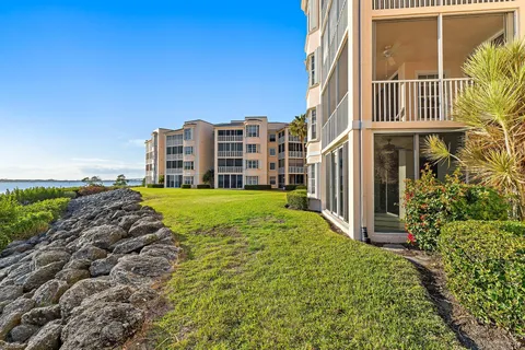 $629,900 | 5800 Northeast Island Cove Way, Unit 2107, Stuart, FL 34996