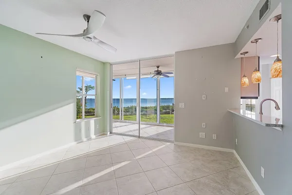 $629,900 | 5800 Northeast Island Cove Way, Unit 2107, Stuart, FL 34996