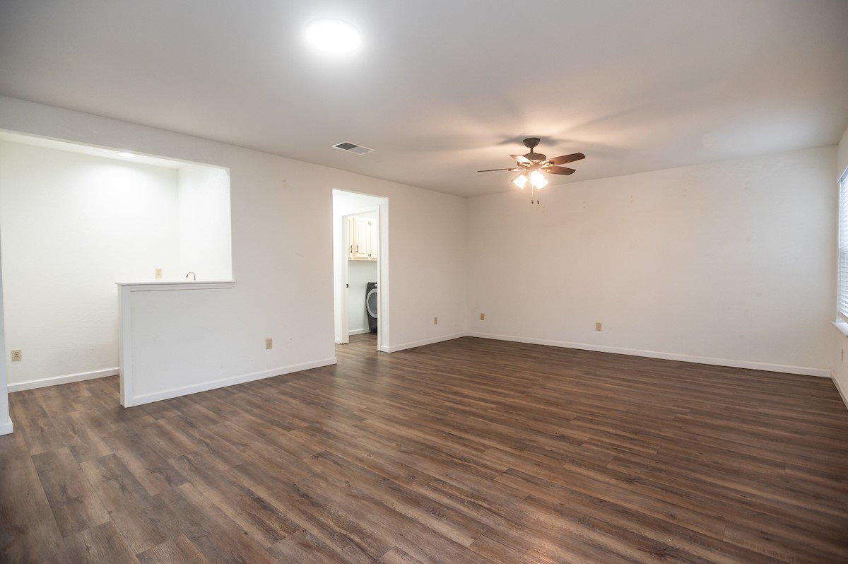 11513 Juniper Ridge Drive Austin, TX 78759 - Photo 10 of 35
