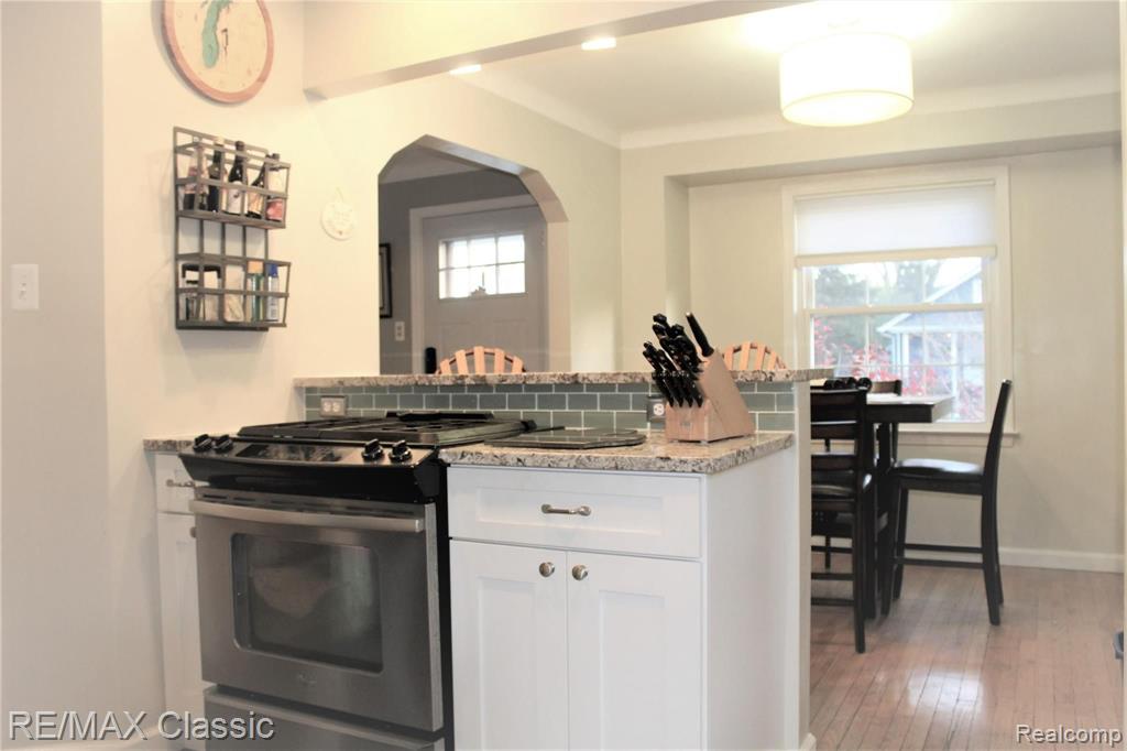 1420 Harvard Road Berkley, MI 48072 - Photo 23 of 50