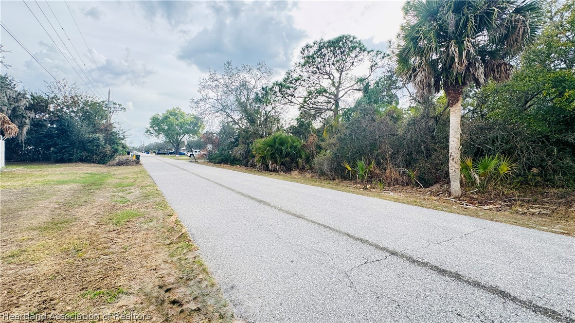 4009 Golfview Road Sebring, FL 33875 - Photo 7 of 46