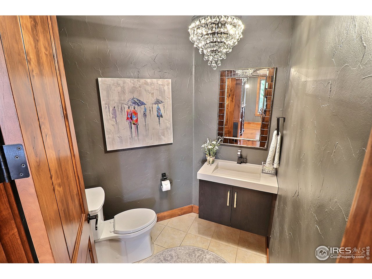 6320 Westchase Road Fort Collins, CO 80528 - Photo 15 of 40 Newly updated guest 1/2 bath.