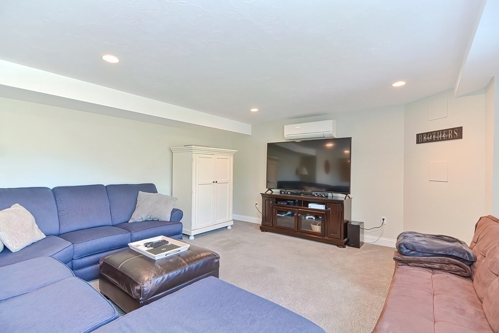 61 Brandywine Road Franklin, MA 02038 - Photo 35 of 40 Gallery Image 35