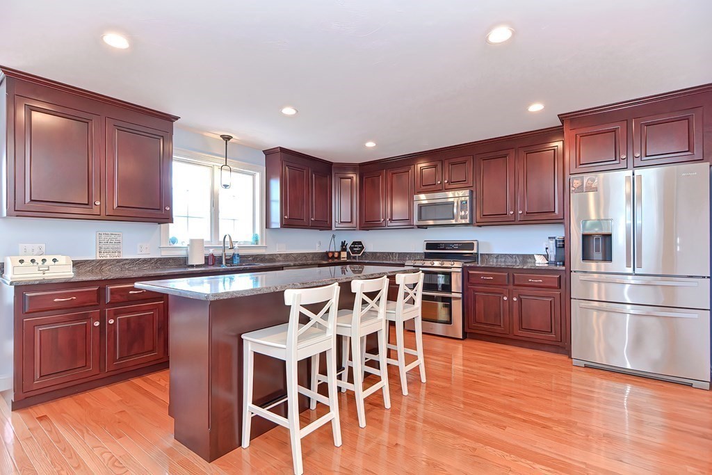 61 Brandywine Road Franklin, MA 02038 - Photo 8 of 40 Gallery Image 8