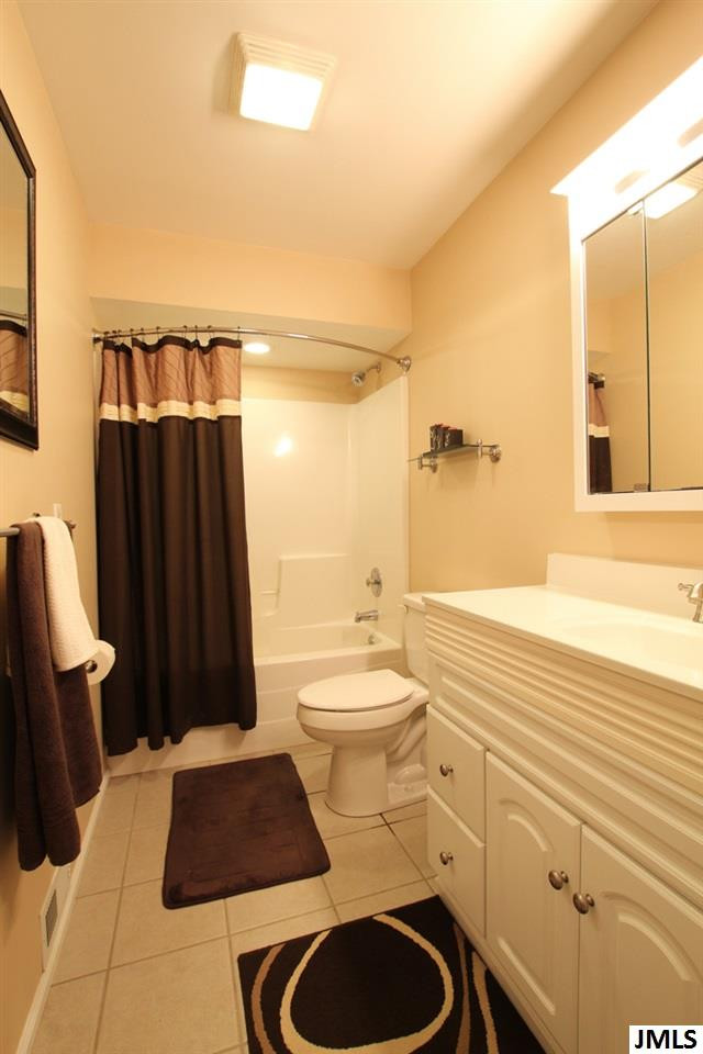 2707 Vrooman Road Jackson, MI 49203 - Photo 18 of 36 Photo 18