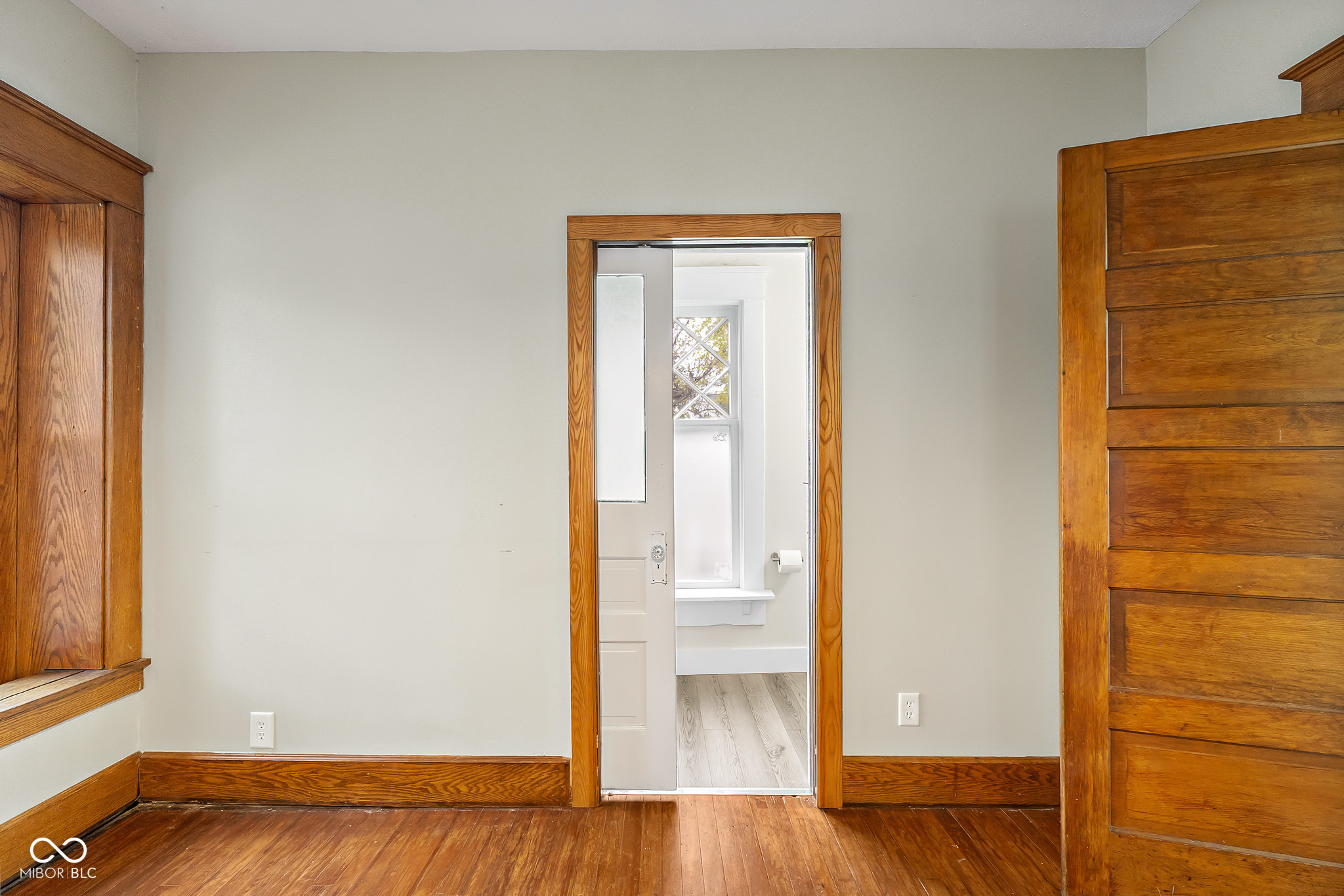 818 Sycamore Street Columbus, IN 47201 - Photo 15 of 52