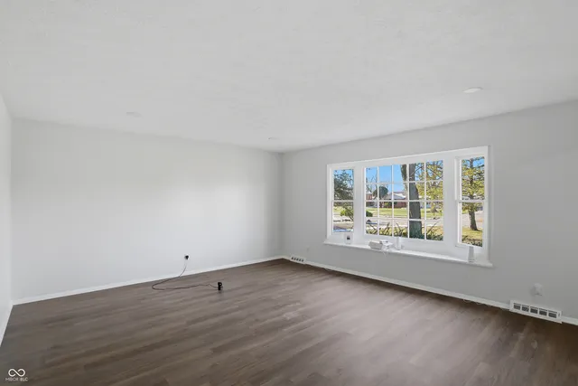 $389,000 | 5441 North Kenmore Road, Indianapolis, IN 46226