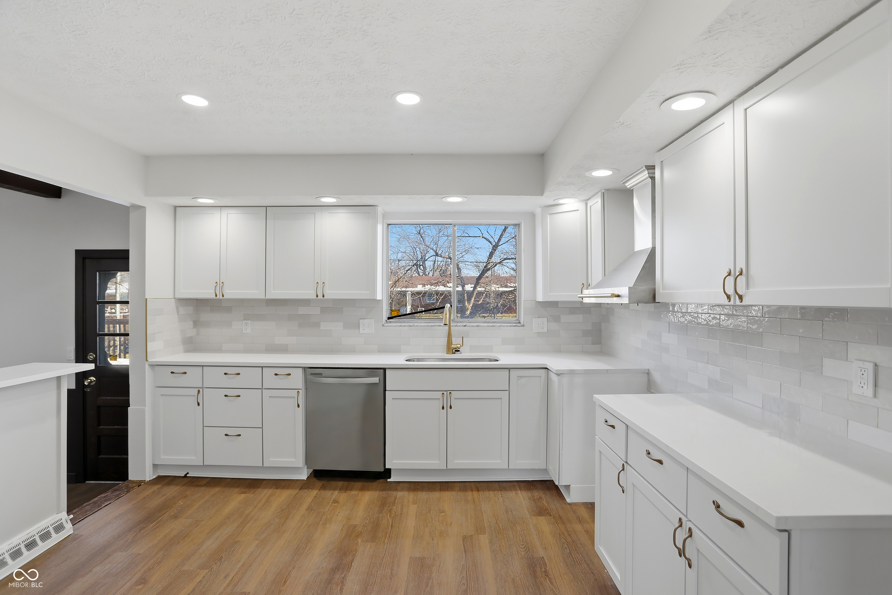 5441 North Kenmore Road Indianapolis, IN 46226 - Photo 19 of 56