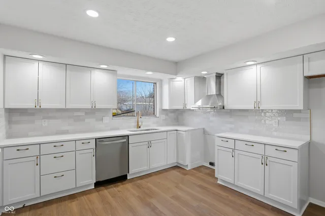 $389,000 | 5441 North Kenmore Road, Indianapolis, IN 46226