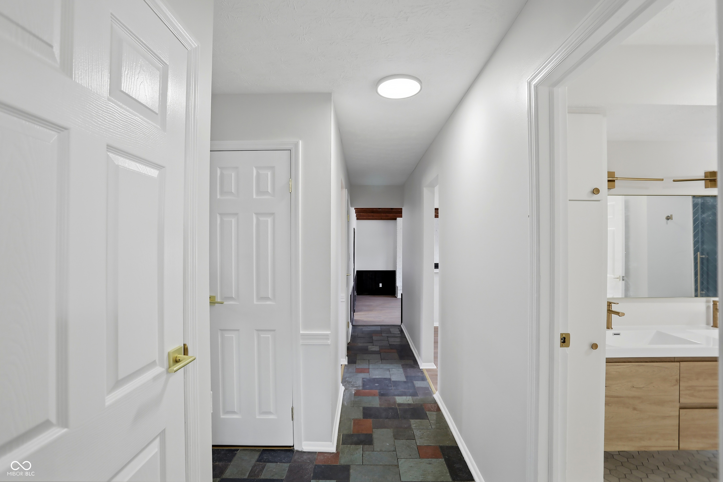 5441 North Kenmore Road Indianapolis, IN 46226 - Photo 29 of 56