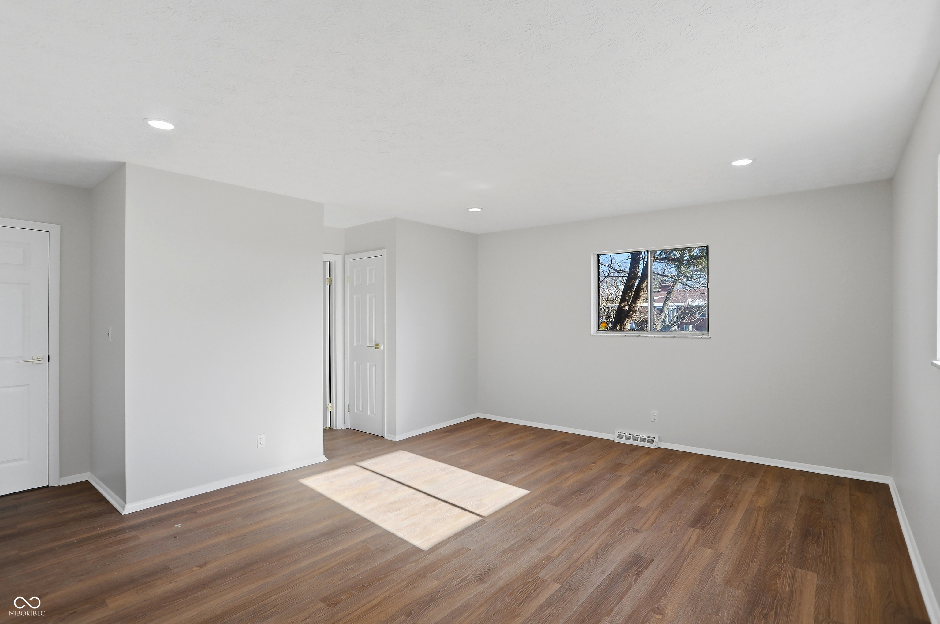 5441 North Kenmore Road Indianapolis, IN 46226 - Photo 40 of 56