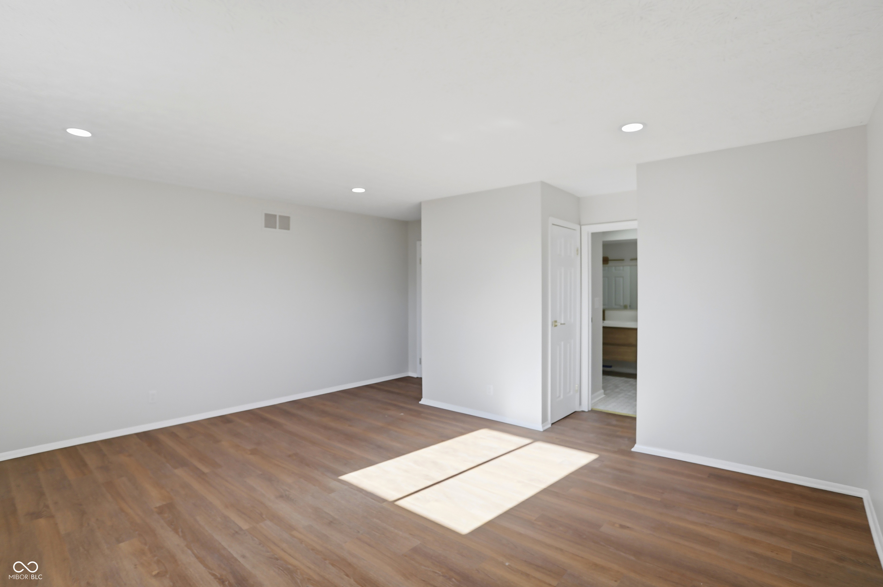 5441 North Kenmore Road Indianapolis, IN 46226 - Photo 41 of 56