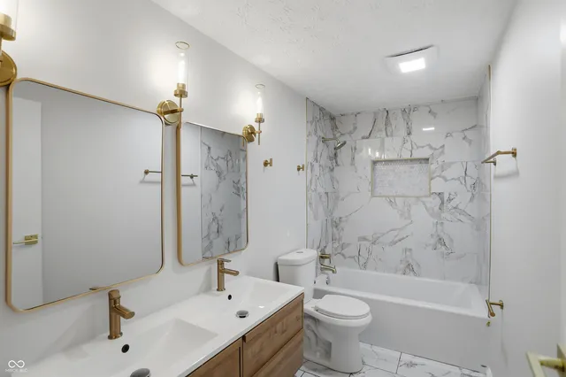 $389,000 | 5441 North Kenmore Road, Indianapolis, IN 46226