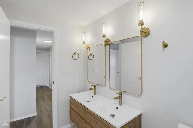 $389,000 | 5441 North Kenmore Road, Indianapolis, IN 46226