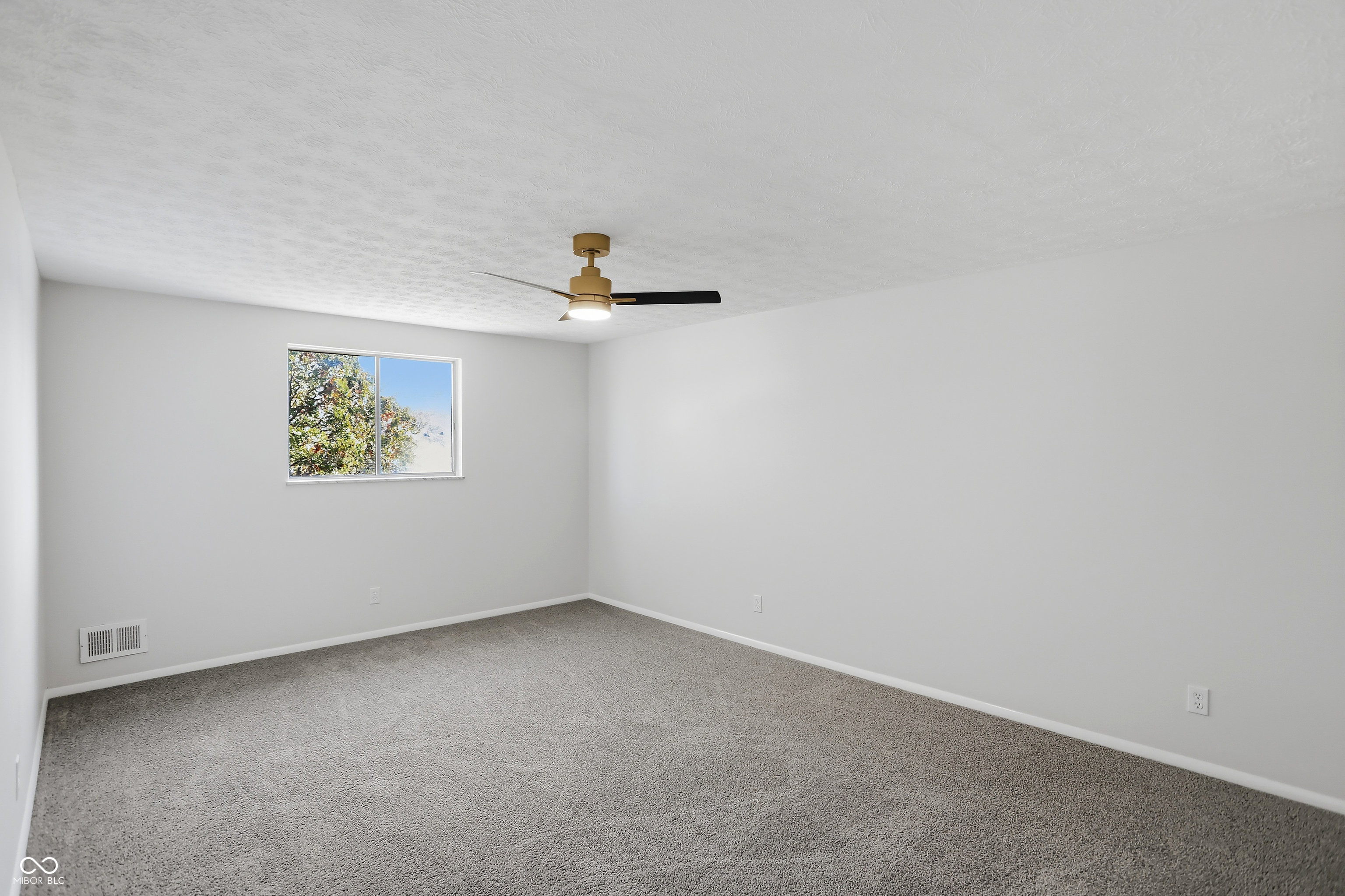 5441 North Kenmore Road Indianapolis, IN 46226 - Photo 45 of 56