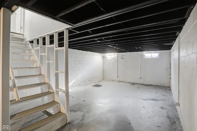 $389,000 | 5441 North Kenmore Road, Indianapolis, IN 46226