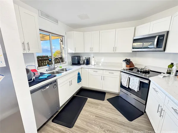 $5,195,000 | 44-327 Kaneohe Bay Drive, Kaneohe, HI 96744