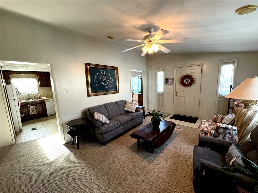 15 Queens Road Attleboro, MA 02703 - Photo 11 of 26
