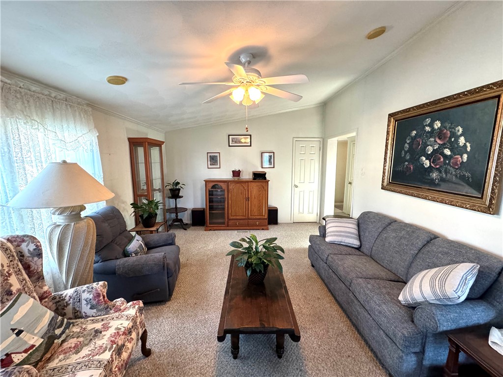15 Queens Road Attleboro, MA 02703 - Photo 12 of 26