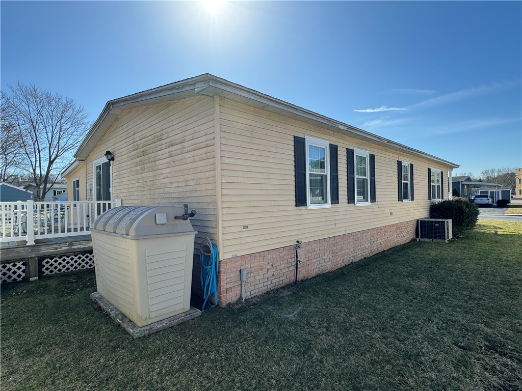 15 Queens Road Attleboro, MA 02703 - Photo 3 of 26