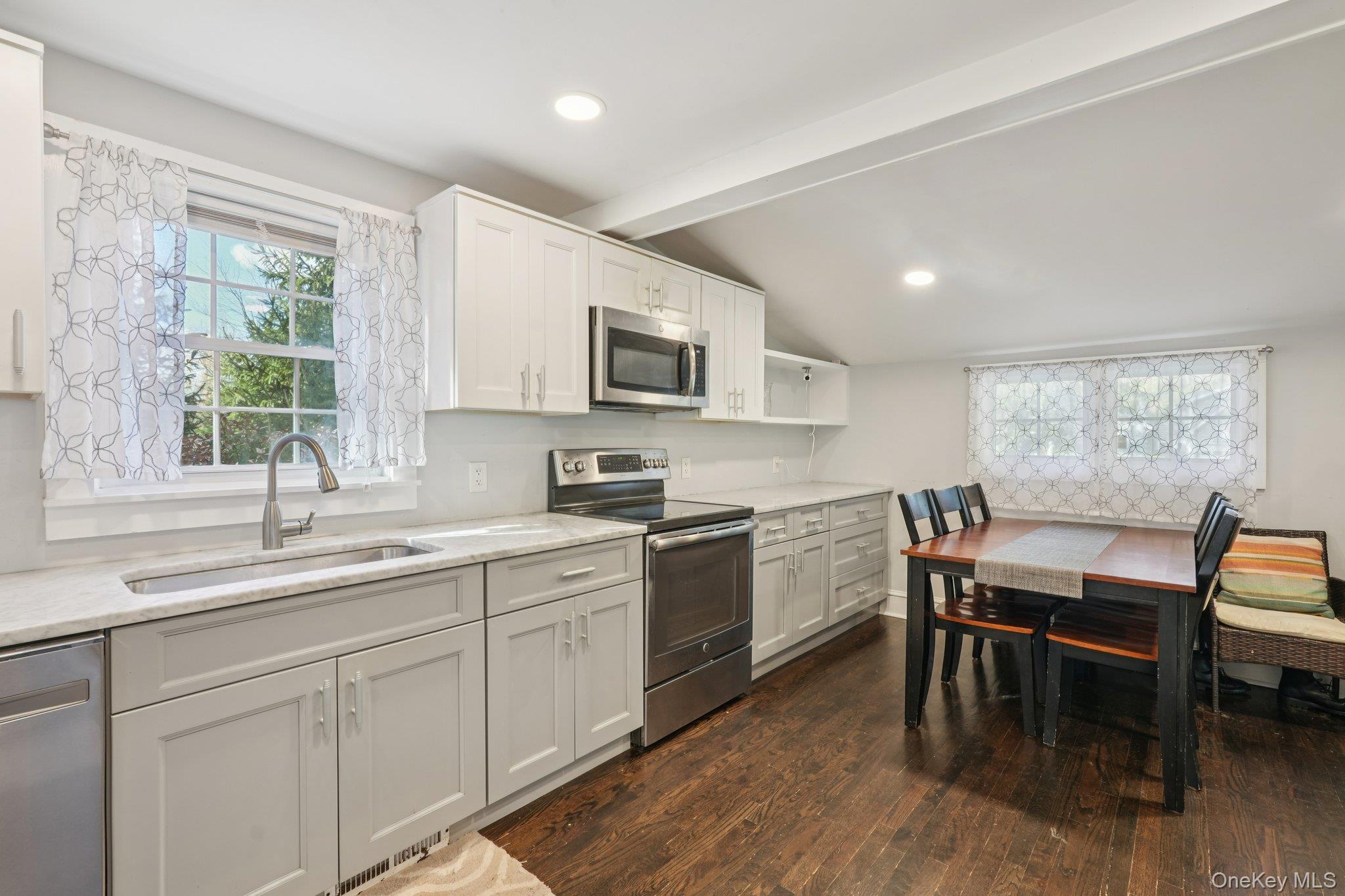 43 Meeting House Road Pawling, NY 12564 - Photo 42 of 46 Cottage kitchen