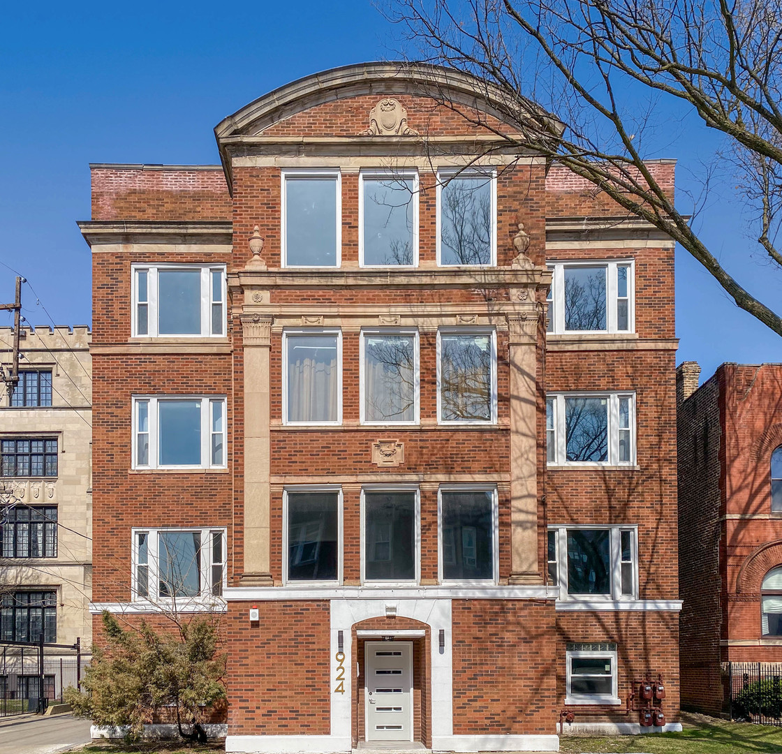 924 East 46th St Unit 1  