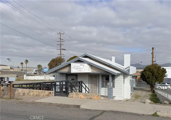 $234,900 | 521 East Williams Street, Barstow, CA 92311