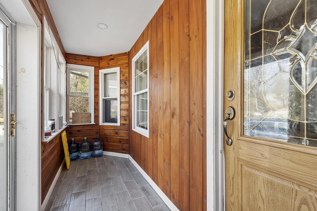 38 Burdette Road Dracut, MA 01826 - Photo 19 of 39